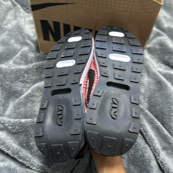 Nike Air Max Flyknit Racer sz 10 - Picture 6 of 8